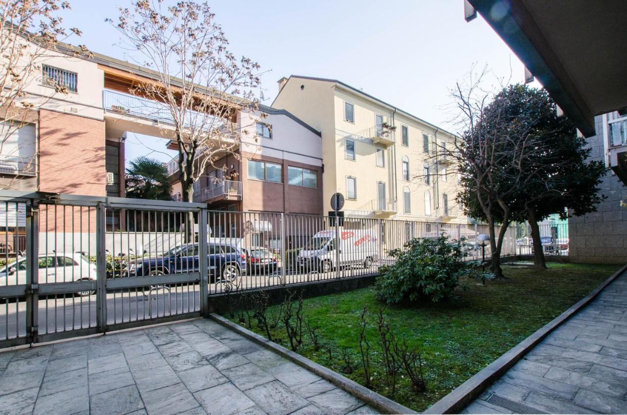 Apartament Zona Navigli - Smart House Con Tv 50 E Fast Wifi Mediolan Zewnętrze zdjęcie