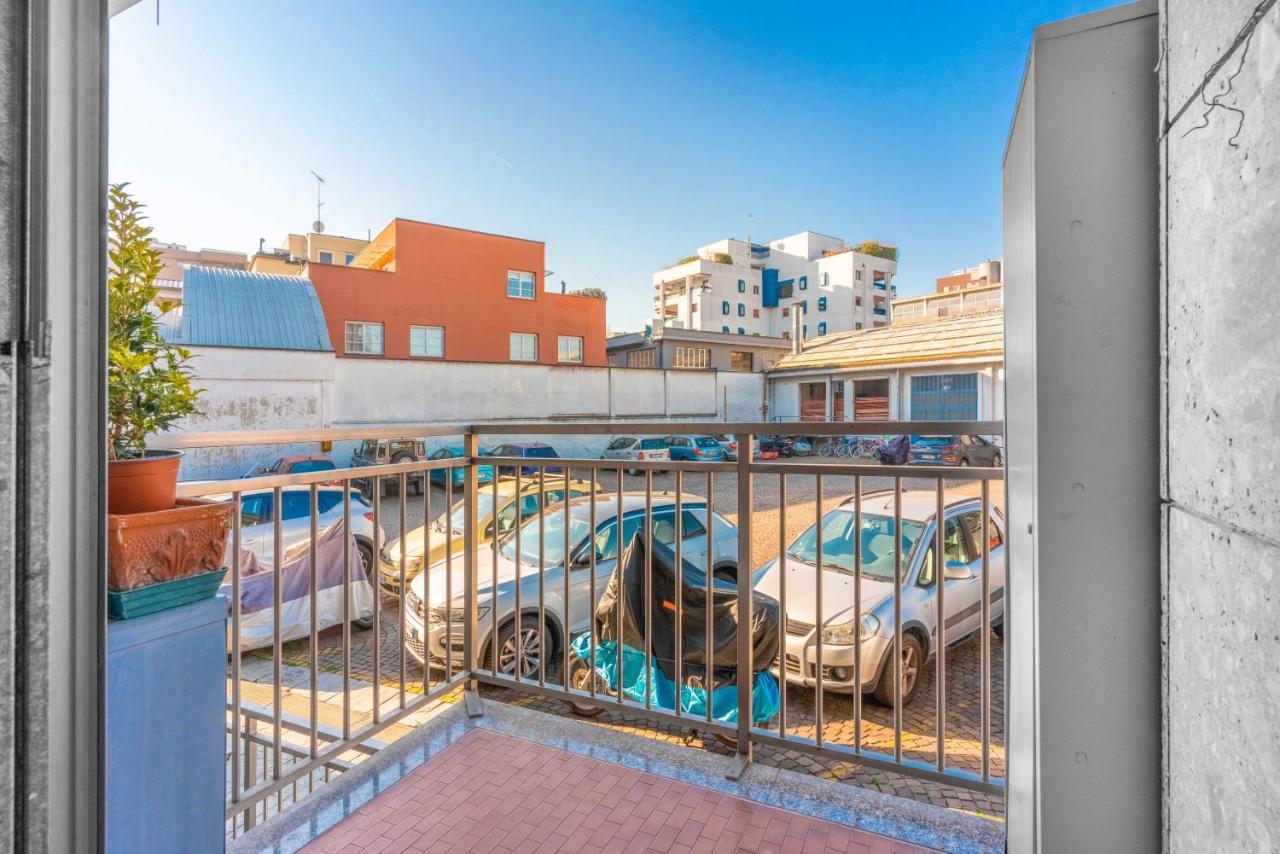 Apartament Zona Navigli - Smart House Con Tv 50 E Fast Wifi Mediolan Zewnętrze zdjęcie