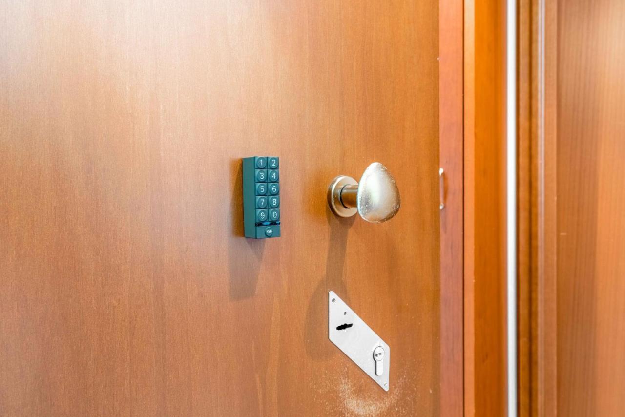 Apartament Zona Navigli - Smart House Con Tv 50 E Fast Wifi Mediolan Zewnętrze zdjęcie
